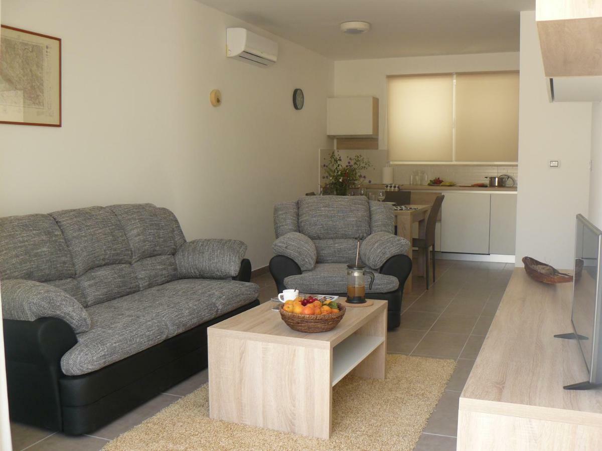 Our Nest Accommodation Privlaka  Εξωτερικό φωτογραφία